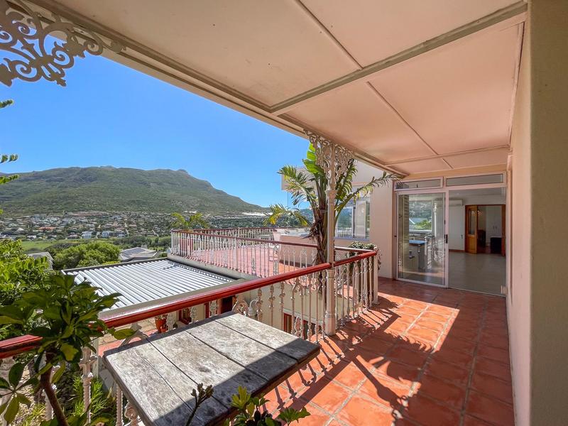 To Let 4 Bedroom Property for Rent in Hout Bay Western Cape